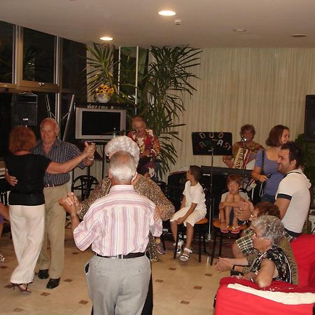 Hotel Madrid Rimini Luaran gambar