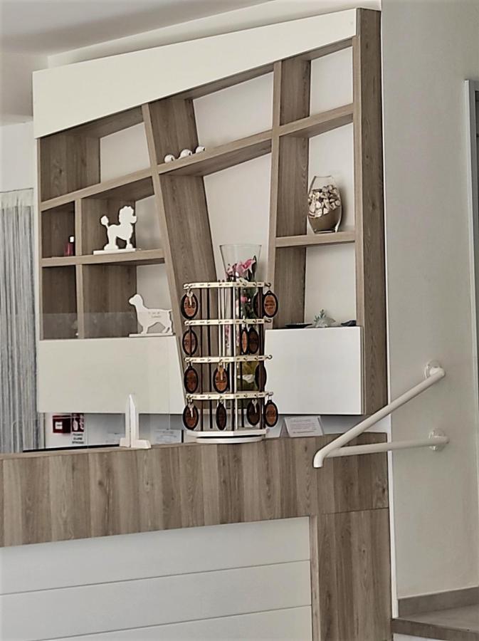 Hotel Madrid Rimini Luaran gambar