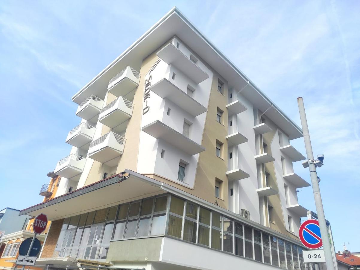 Hotel Madrid Rimini Luaran gambar