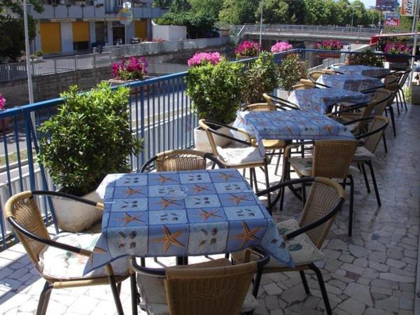 Hotel Madrid Rimini Luaran gambar