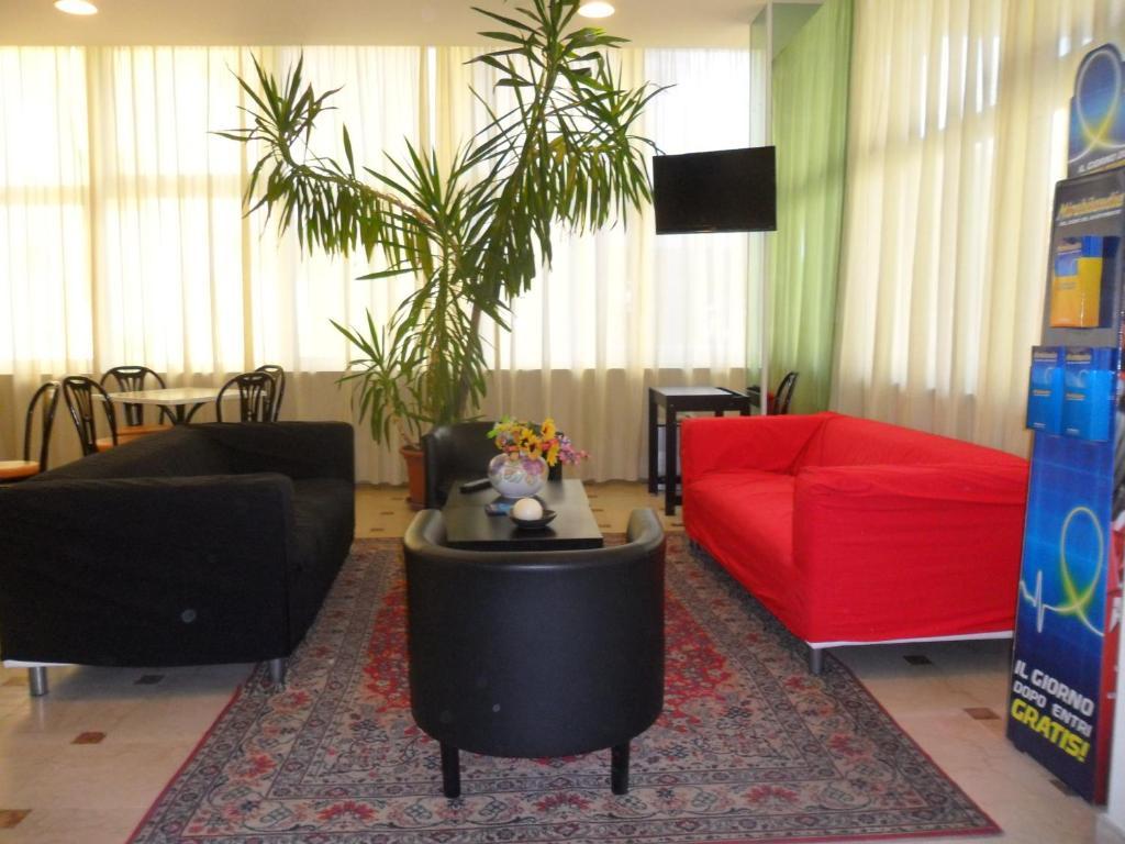Hotel Madrid Rimini Luaran gambar